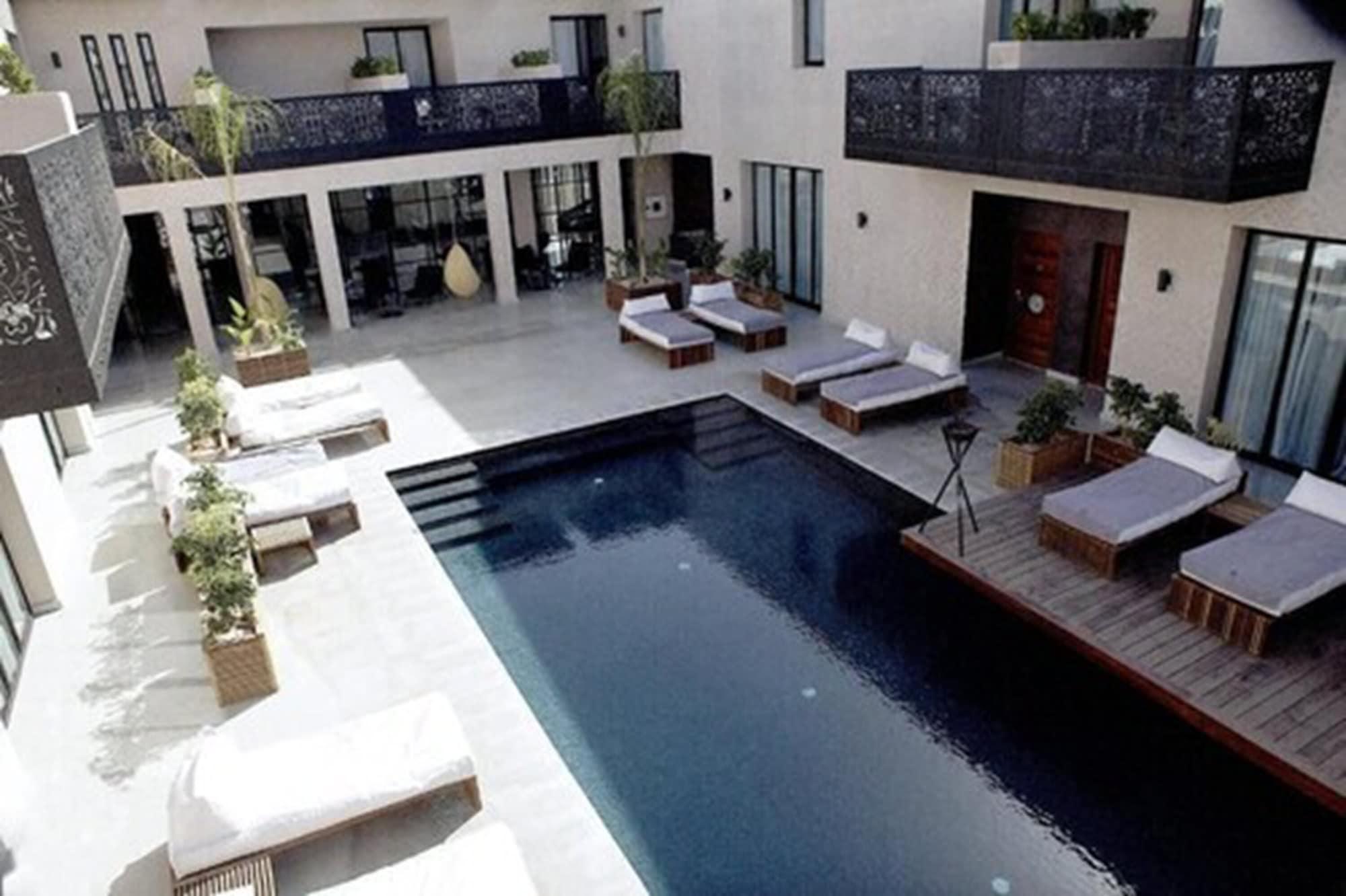 세사르 리조트 앤 스파 마라케시 외부 사진 The hotel's courtyard
