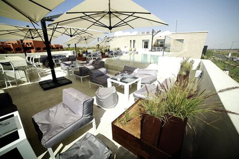 세사르 리조트 앤 스파 마라케시 외부 사진 The rooftop terrace