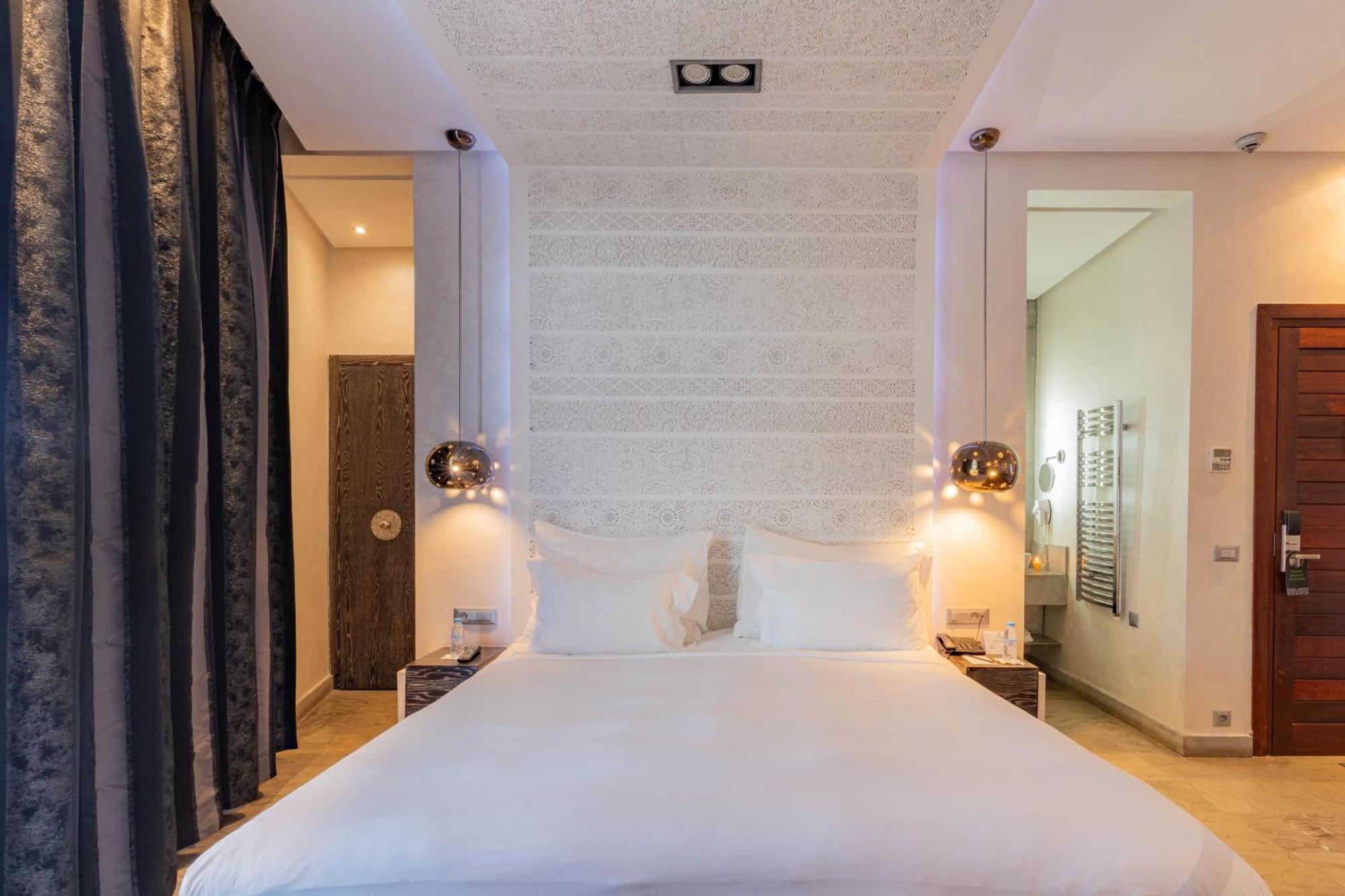 세사르 리조트 앤 스파 마라케시 외부 사진 A bedroom at the hotel